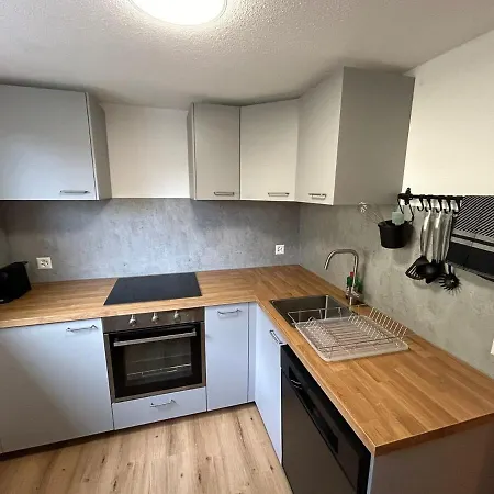 Completely Refurbished Comfortable *